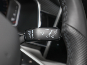 2022380TSI ԄR-LineԽ7 п؅^