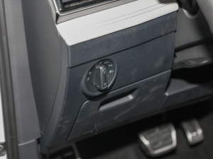 2022380TSI ԄR-LineԽ7 п؅^