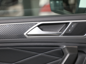 2022380TSI Ԅ(dng)(q)R-LineԽ7 п؅^(q)