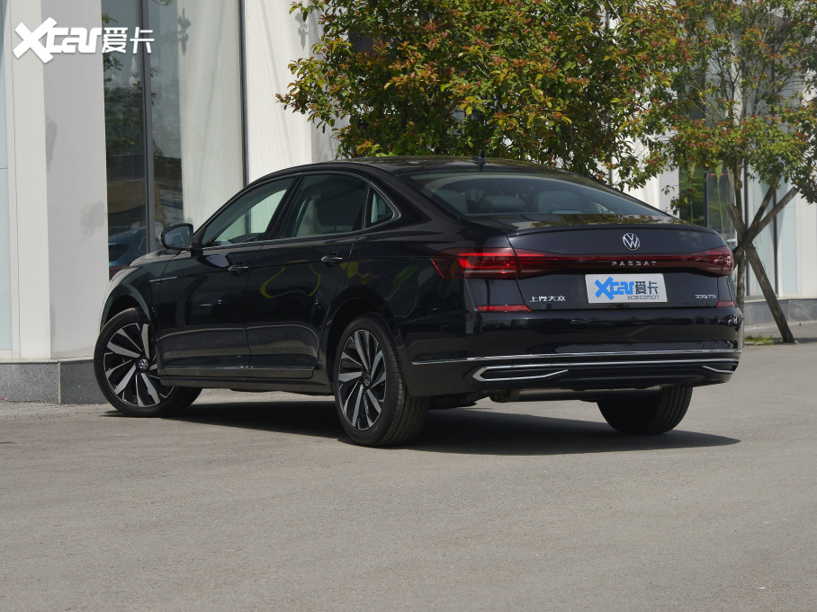2022_ 330TSI F