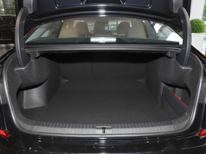 2022款280TSI 精英版 行李厢空间