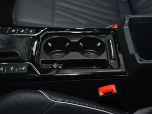 2022430PHEV ӺA п؅^