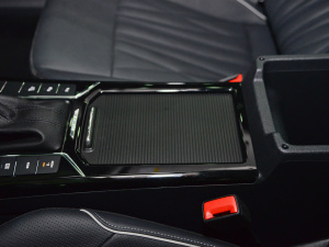 2022430PHEV ӺA п؅^