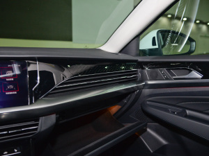 2022430PHEV ӺA п؅^