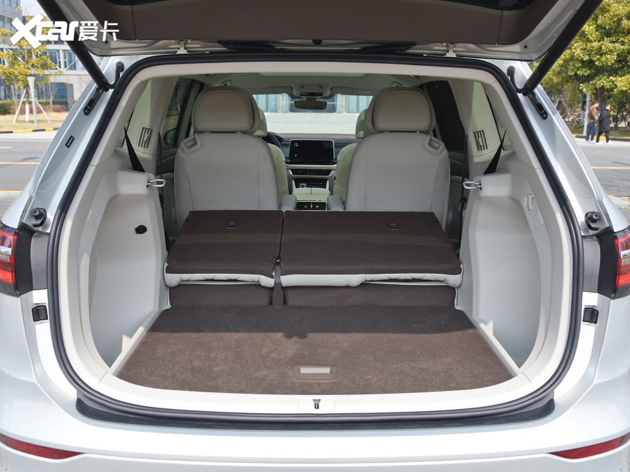 2022����Ȼ 380TSI ��Ş��