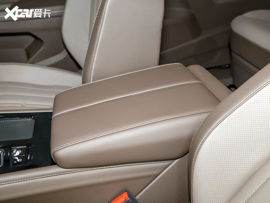 2022����Ȼ 380TSI ���Y��