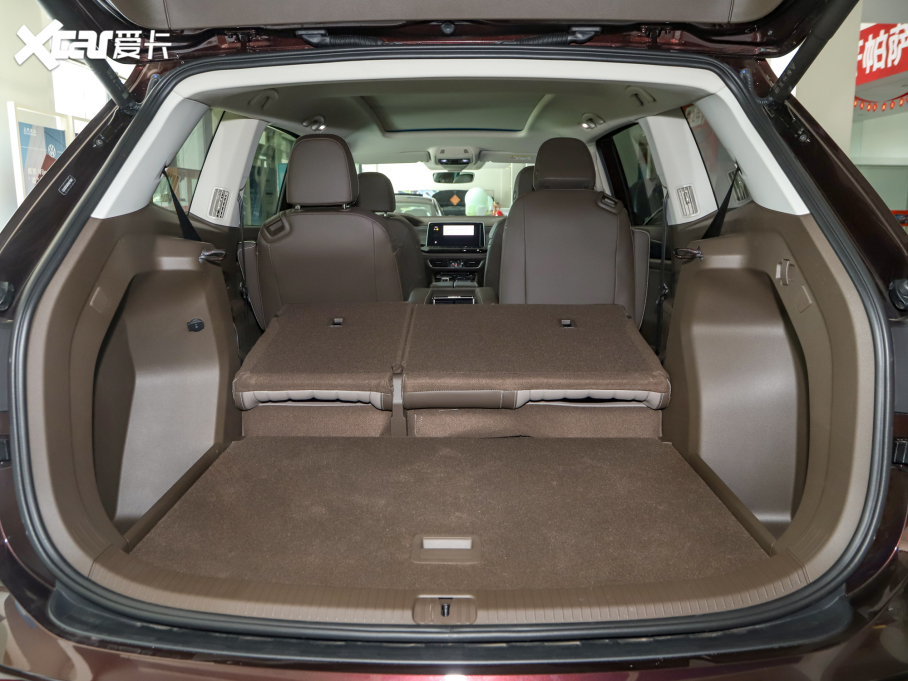 2022����Ȼ 380TSI ���Y��