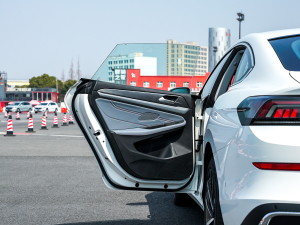 2022L 280TSI DSGŞ ܇T