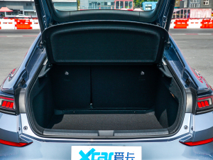 2022款凌渡L 280TSI DSG炫辣版 行李厢空间