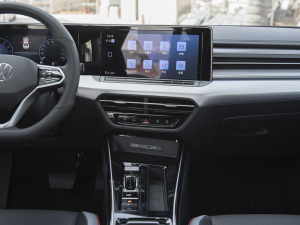 2022L 280TSI DSG п؅^