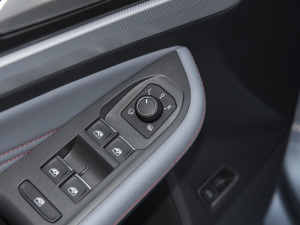 2022L 280TSI DSG п؅^