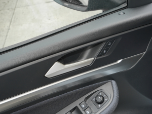 2022L 280TSI DSG п؅^