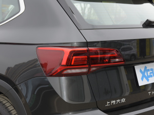 2022款280TSI 两驱旗舰版 尾灯