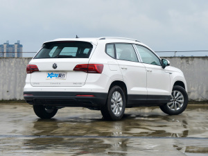 2022款280TSI 两驱风尚版 右后45度