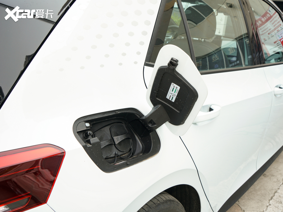 2022���ID.3 Pro �O�ǰ�