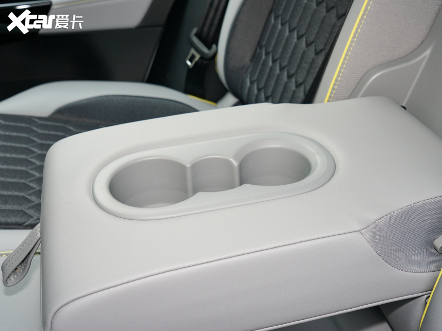 2022���ID.3 Pro �O�ǰ�