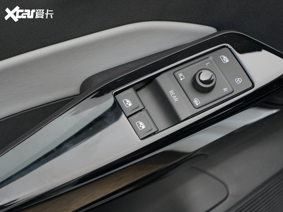 2022���ID.3 Pro �O�ǰ�