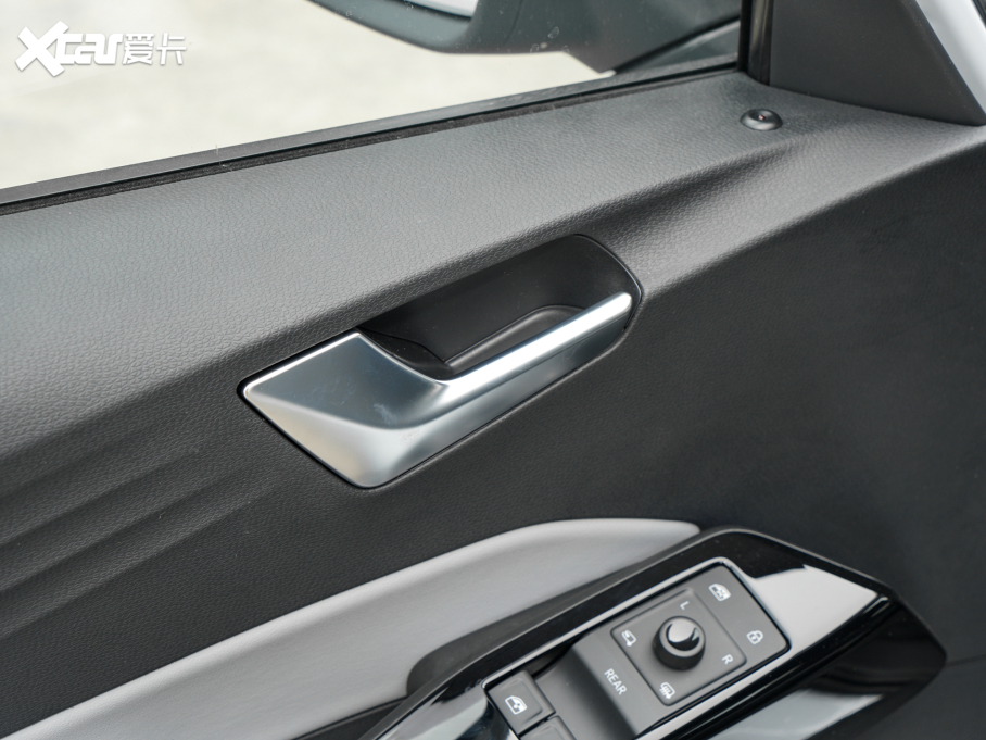 2022���ID.3 Pro �O�ǰ�