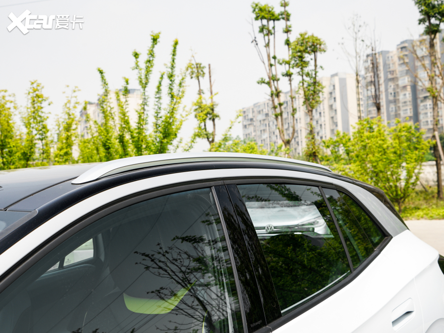 2022��ID.4 X �O���L�m����