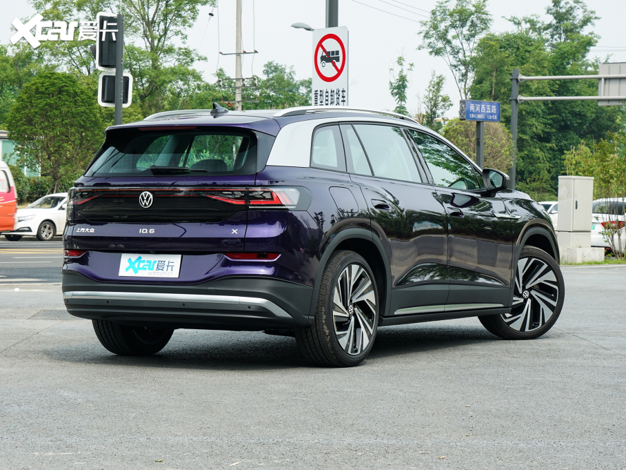 2022ID.6 X 