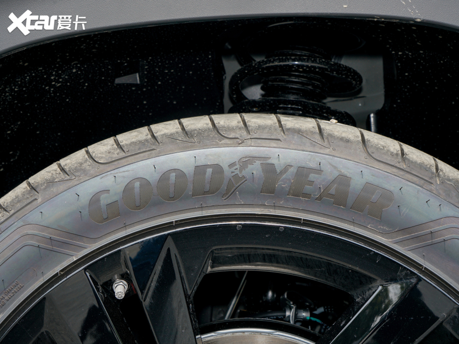 2022;X 530 V6 (q)Ş