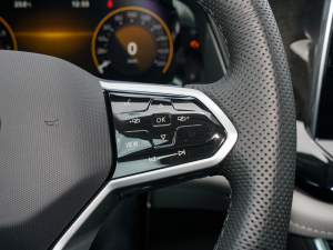 2022530 V6 (q)A п؅^(q)