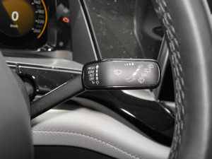 2022530 V6 (q)A п؅^(q)