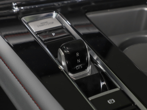 2022款330TSI 两驱豪华版 换挡杆