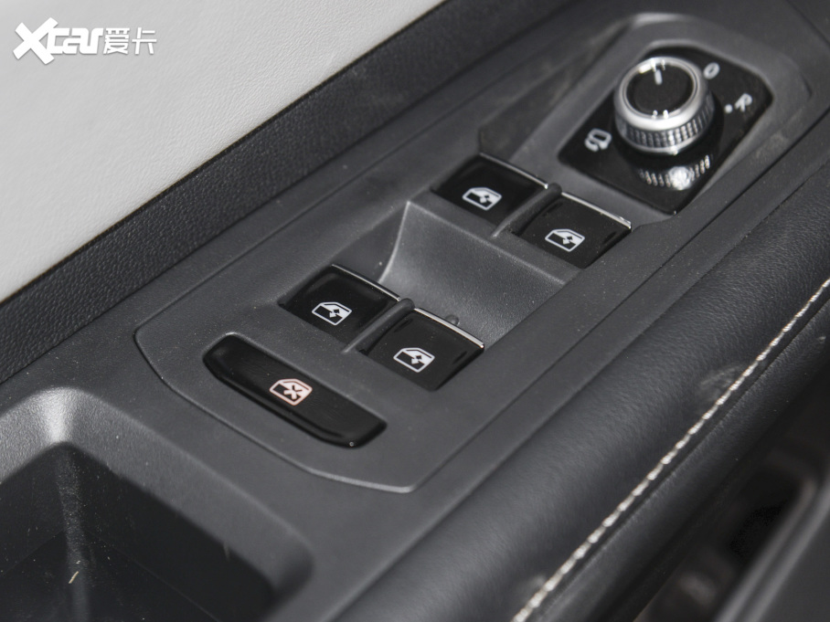 2022��;�� 380TSI ���(q��)�����Ş��