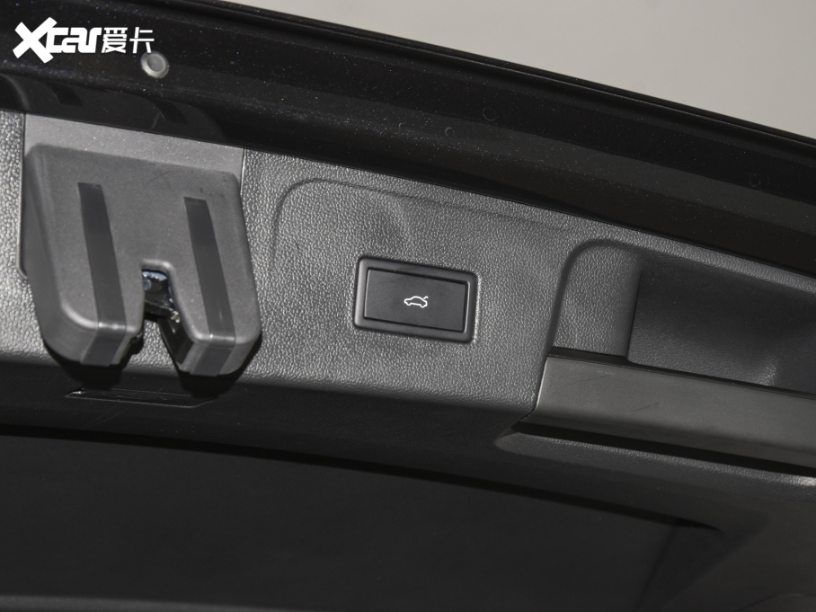 2022��;�� 330TSI ���(q��)���A��