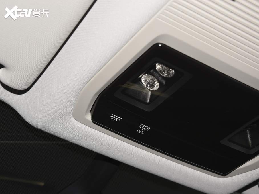 2022��;�� 330TSI �����A��