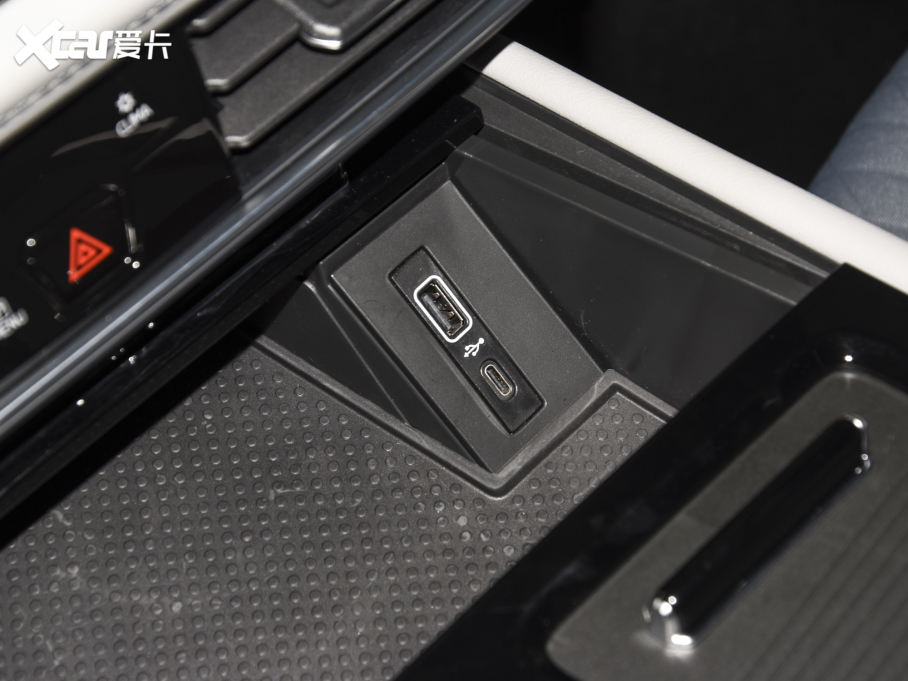 2022��;�� 330TSI ���(q��)���A��