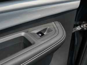 2022530 V6 (q)A ܇ƅ^(q)