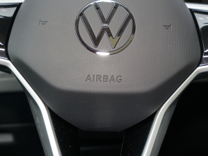 2022530 V6 (q)A п؅^(q)