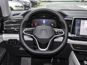 2022款380TSI 四驱尊崇豪华版 方向盘