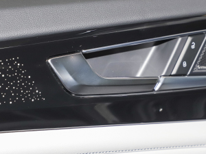 2022530 V6 (q)Ş п؅^(q)