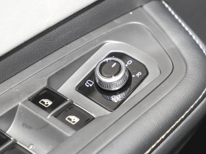 2022530 V6 (q)Ş п؅^(q)