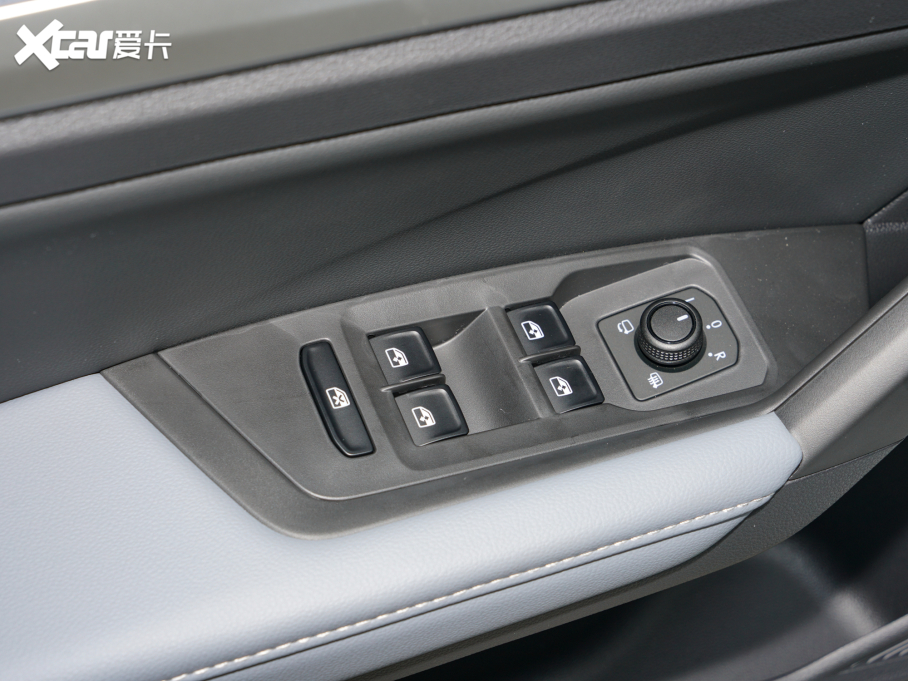 2023������ 1.5L �Ԅ�����f��