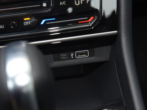 2023280TSI DSGݰ п؅^