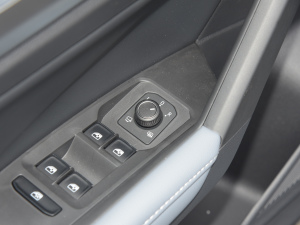 2023280TSI DSGݰ п؅^