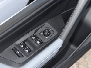 2023300TSI DSGMݰ п؅^