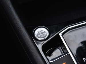 2023300TSI DSGǿݰ п؅^