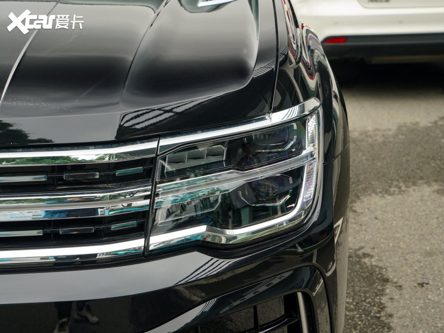 2023;X Ŀ 330TSI (q)A