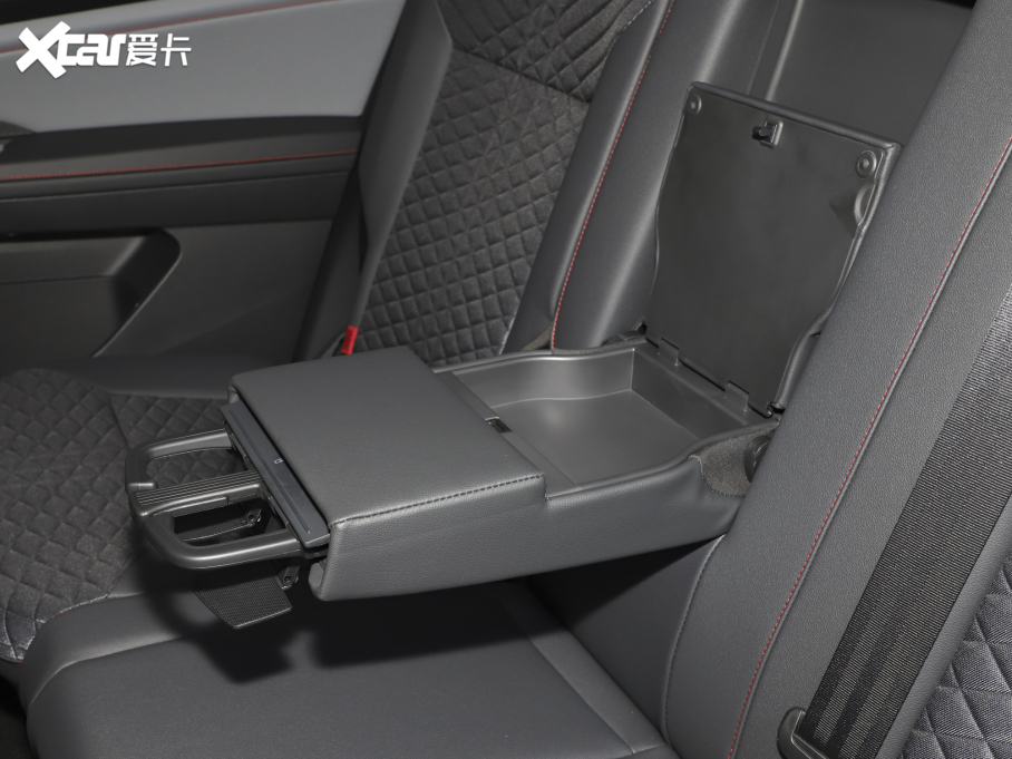 2023;X Ŀ 380TSI (q)A