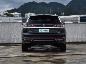 2023款380TSI 四驱尊崇豪华版 正后	