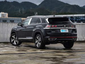 2023款380TSI 四驱尊崇豪华版 左后45度