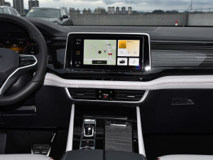 2023款380TSI 四驱尊崇豪华版 中控台