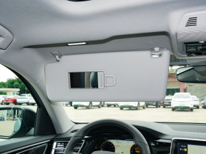 2023款530 V6 四驱青云限定版 遮阳板（左）