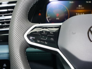 2023530 V6 (q)޶ п؅^(q)