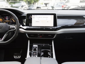 2023款380TSI 四驱尊崇旗舰版 中控台